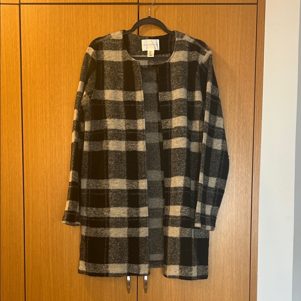 Max Studio Black and Gray Plaid Cape